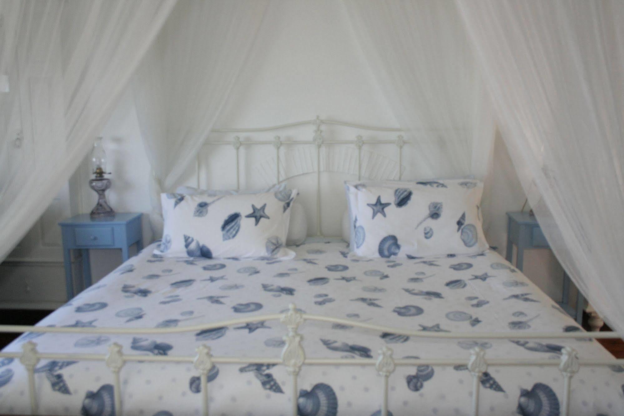 St James Blue On Blue Bed And Breakfast المظهر الخارجي الصورة