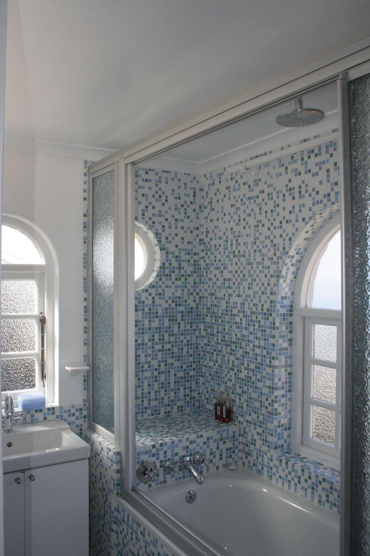 St James Blue On Blue Bed And Breakfast المظهر الخارجي الصورة