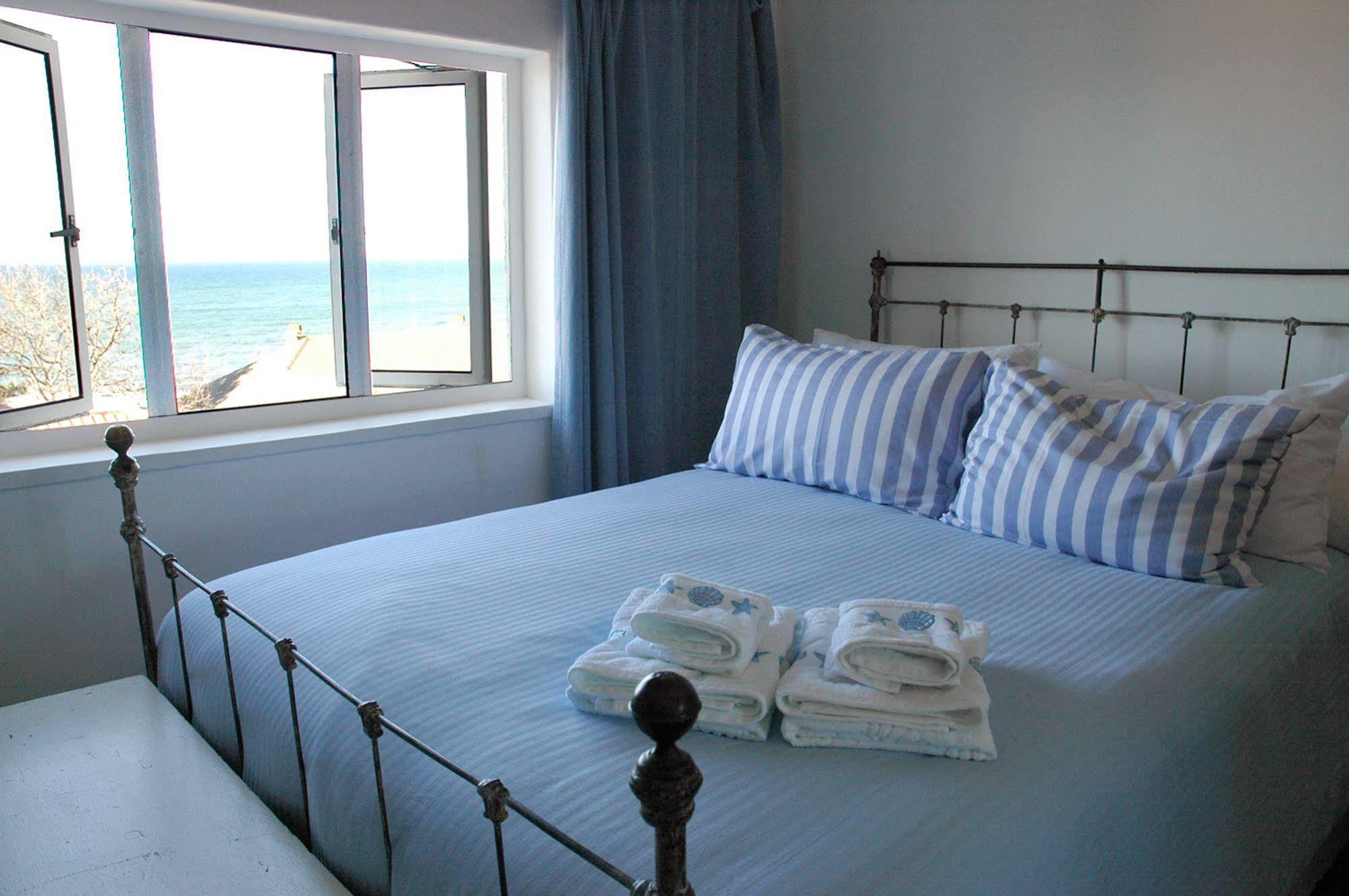 St James Blue On Blue Bed And Breakfast المظهر الخارجي الصورة